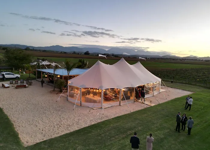 Worlds Apart - River Front Guest Farm & Camping