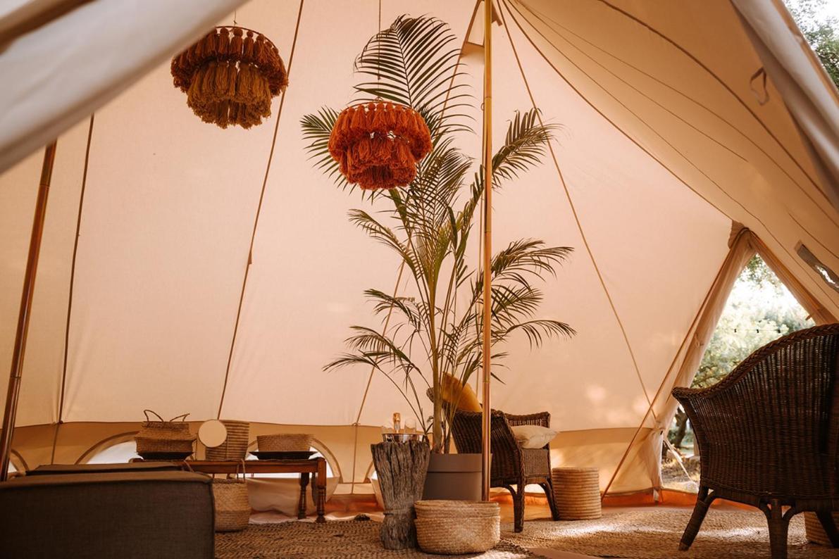 Worlds - River Front Guest Farm &