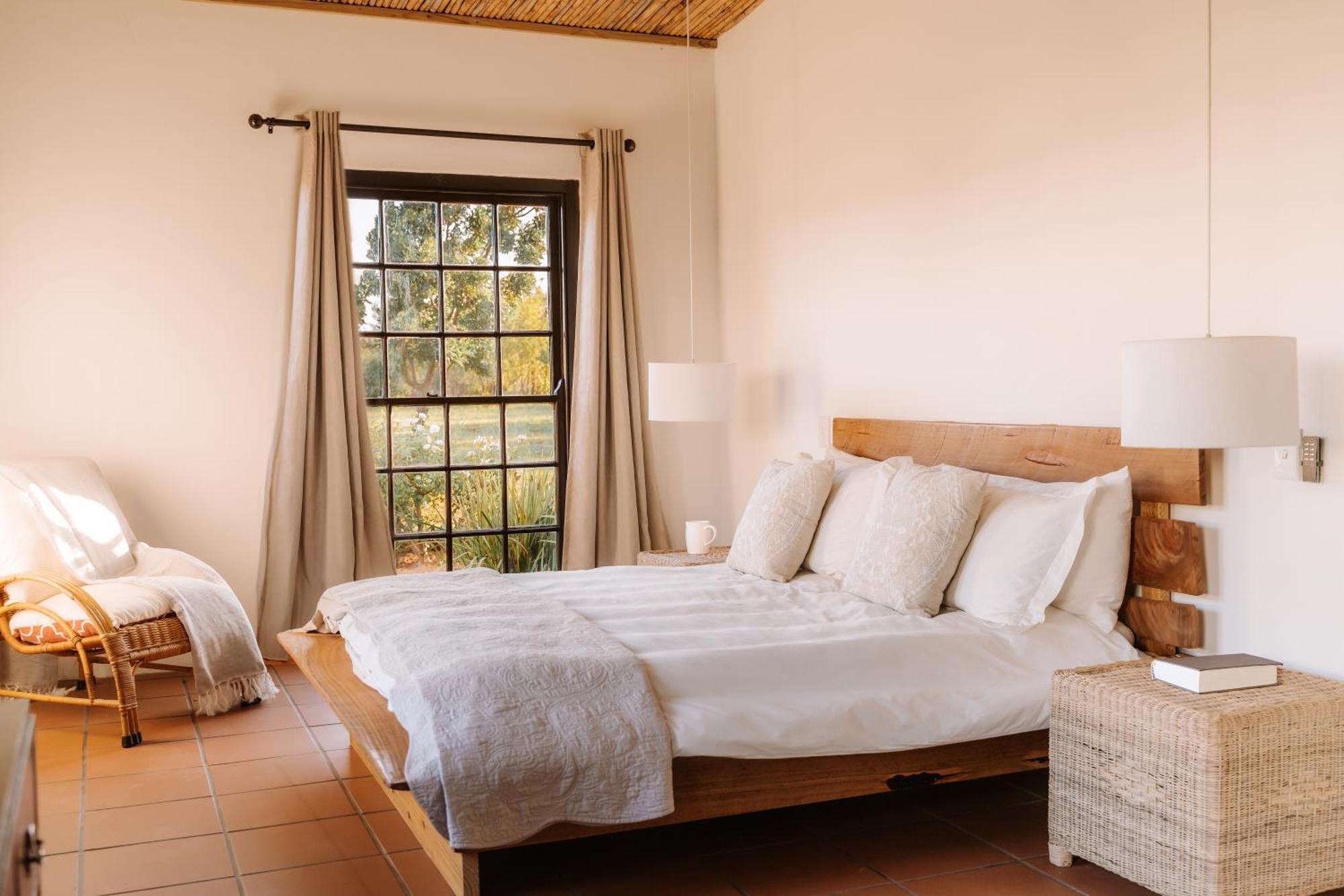 Worlds - River Front Guest Farm & Farm stay *