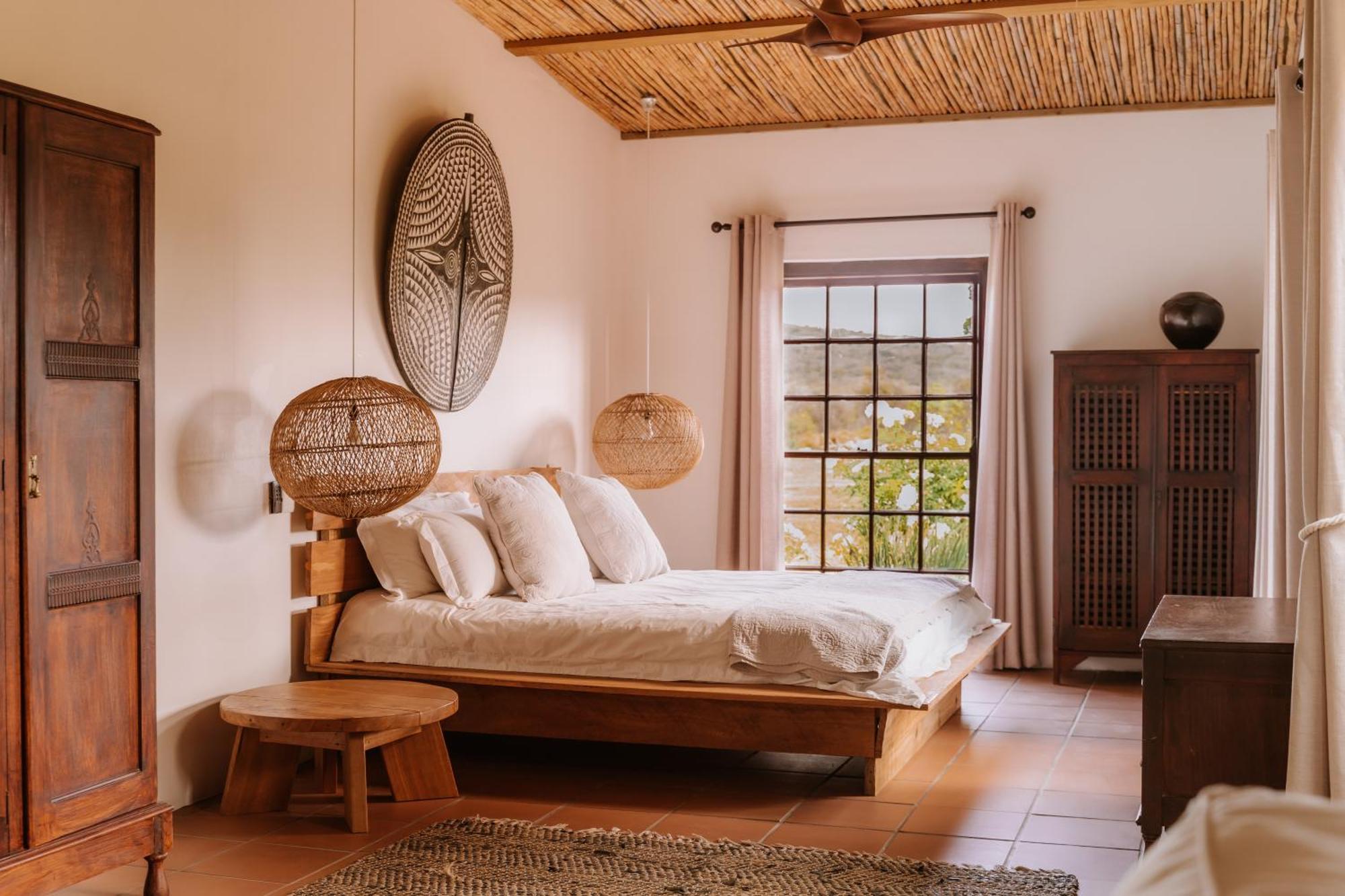 Worlds - River Front Guest Farm & Farm stay